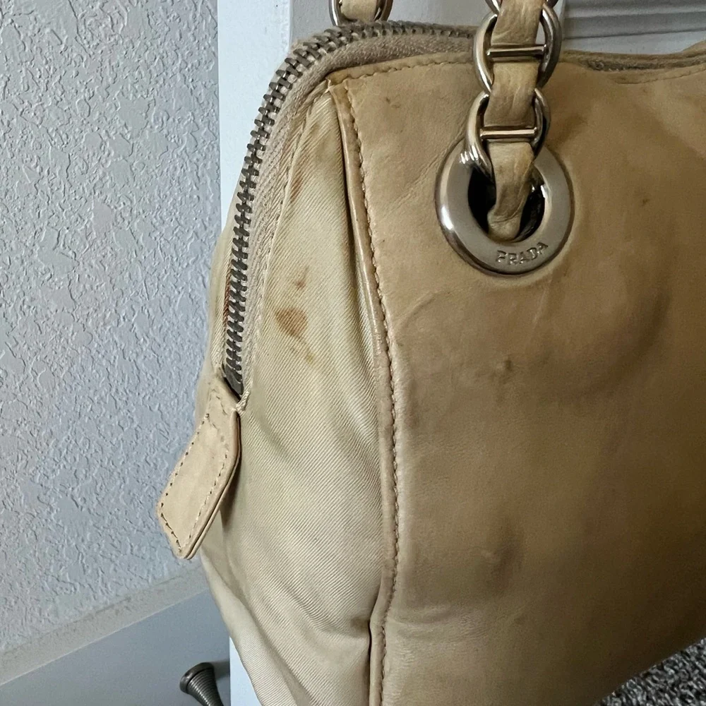 Vintage Prada Chain Shoulder Bag Leather Beige Authentic - Picture 15 of 16